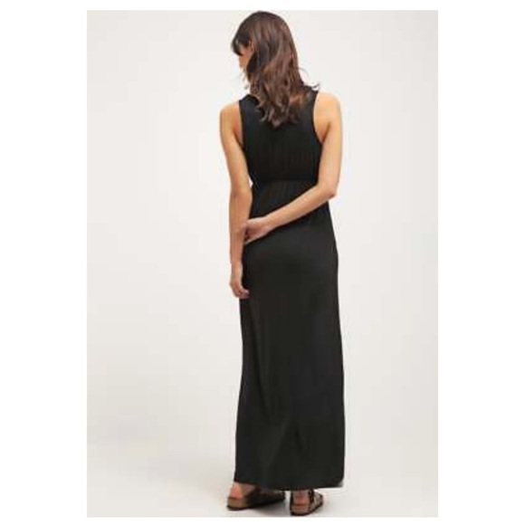 GAP Maternity Black Maxi Dress - Picture 3 of 5